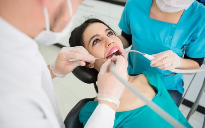 signs it is time to schedule your next dental cleaning